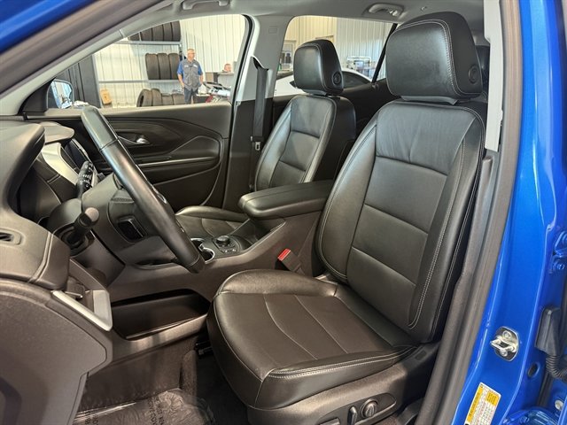 Used 2024 GMC Terrain SLT image 12