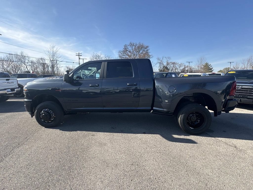 New 2026 RAM 3500 Laramie w/ Night Edition AWD/4WD image 4