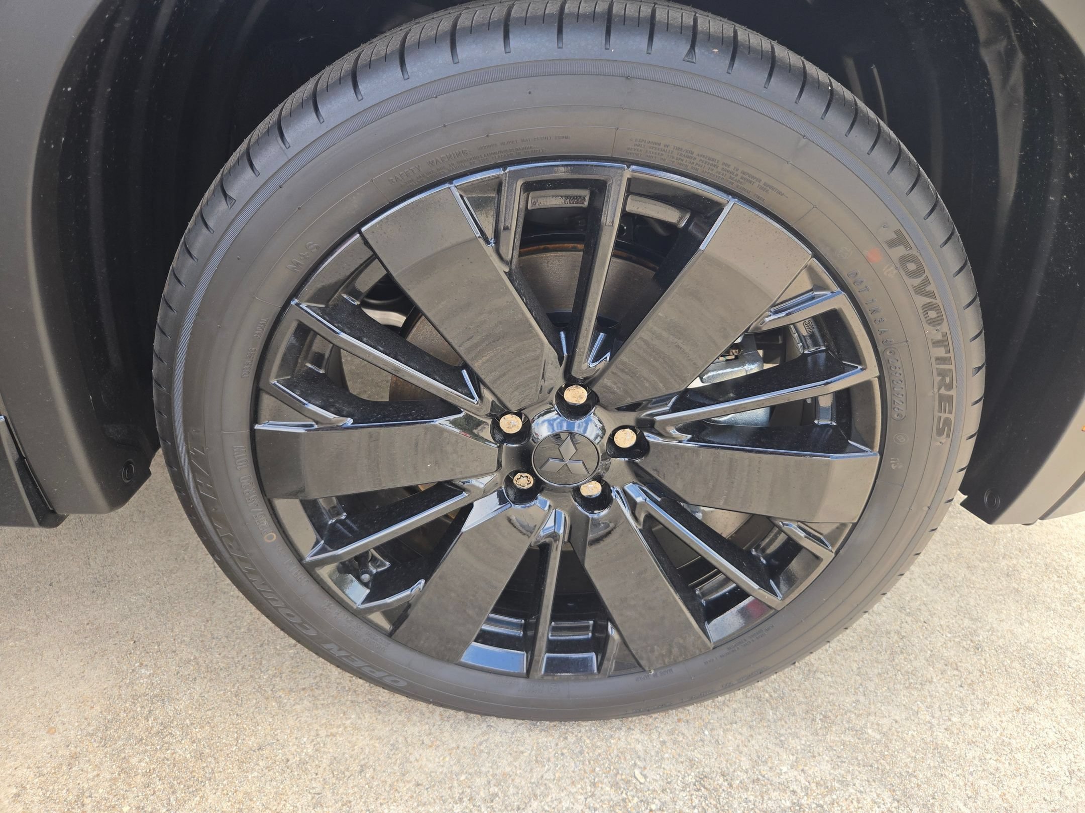 New 2026 Mitsubishi Outlander SEL Black Edition FWD image 27