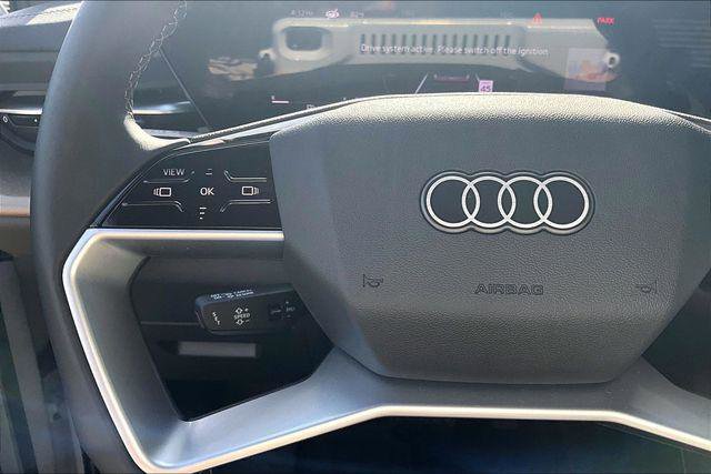 Used 2025 Audi Q5 Premium w/ Convenience Package AWD/4WD image 11