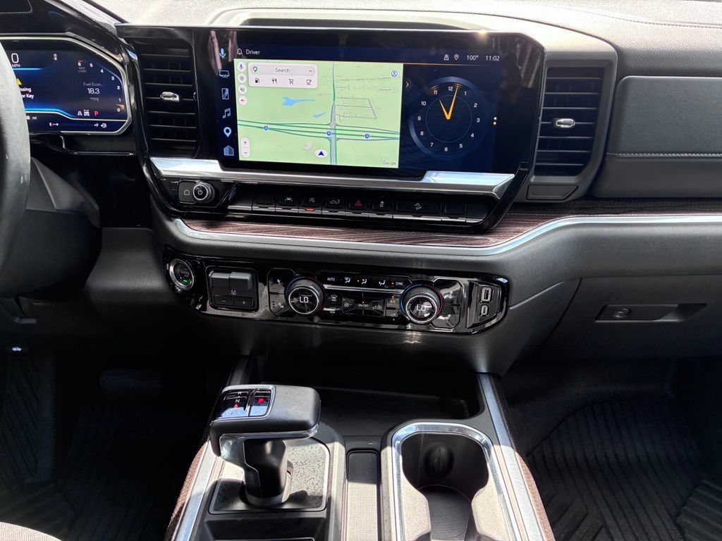Used 2025 Chevrolet Silverado 1500 LT AWD/4WD image 18