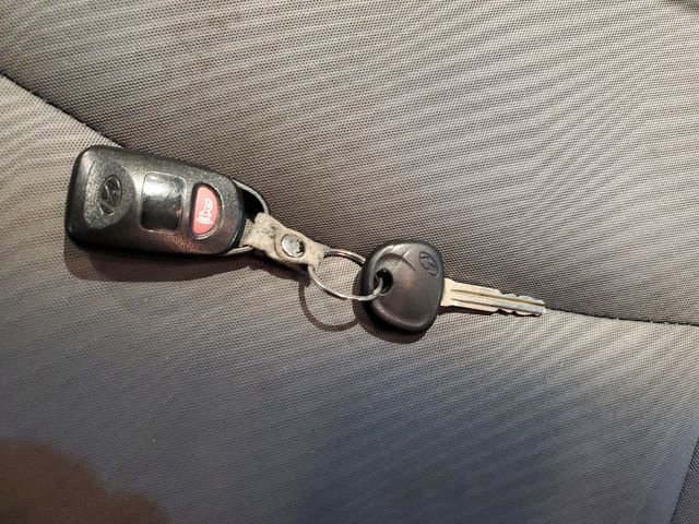 Used 2013 Hyundai Elantra GLS w/ Preferred Pkg FWD image 30