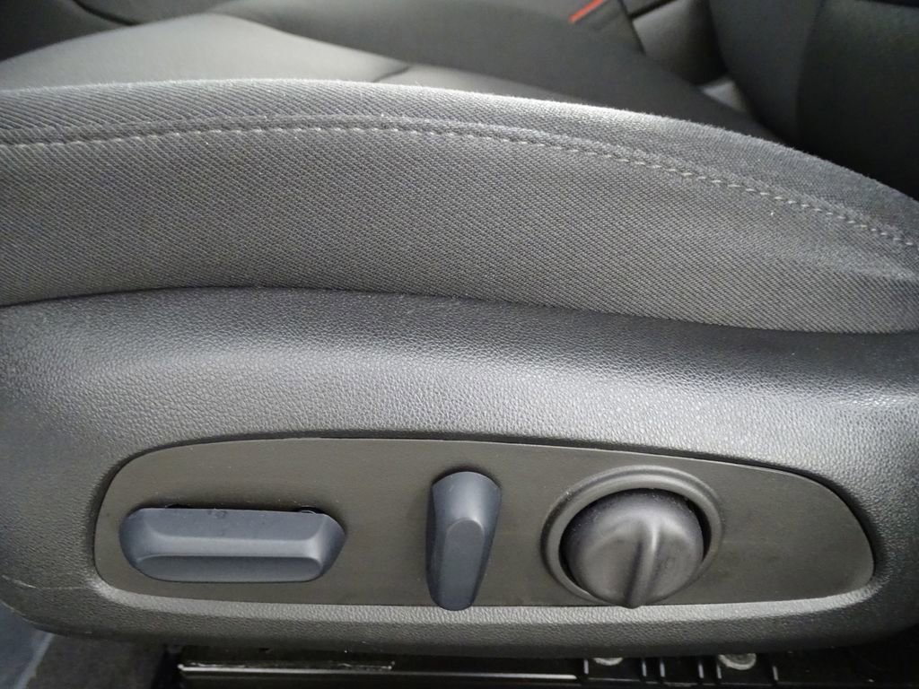 Used 2023 Chevrolet Malibu LT w/ Driver Confidence Package image 19