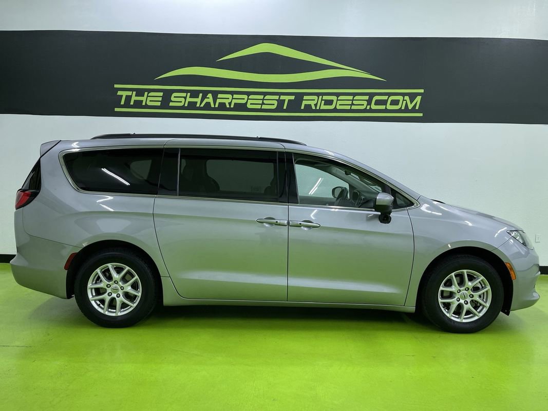 Used 2021 Chrysler Voyager Lxi image 11