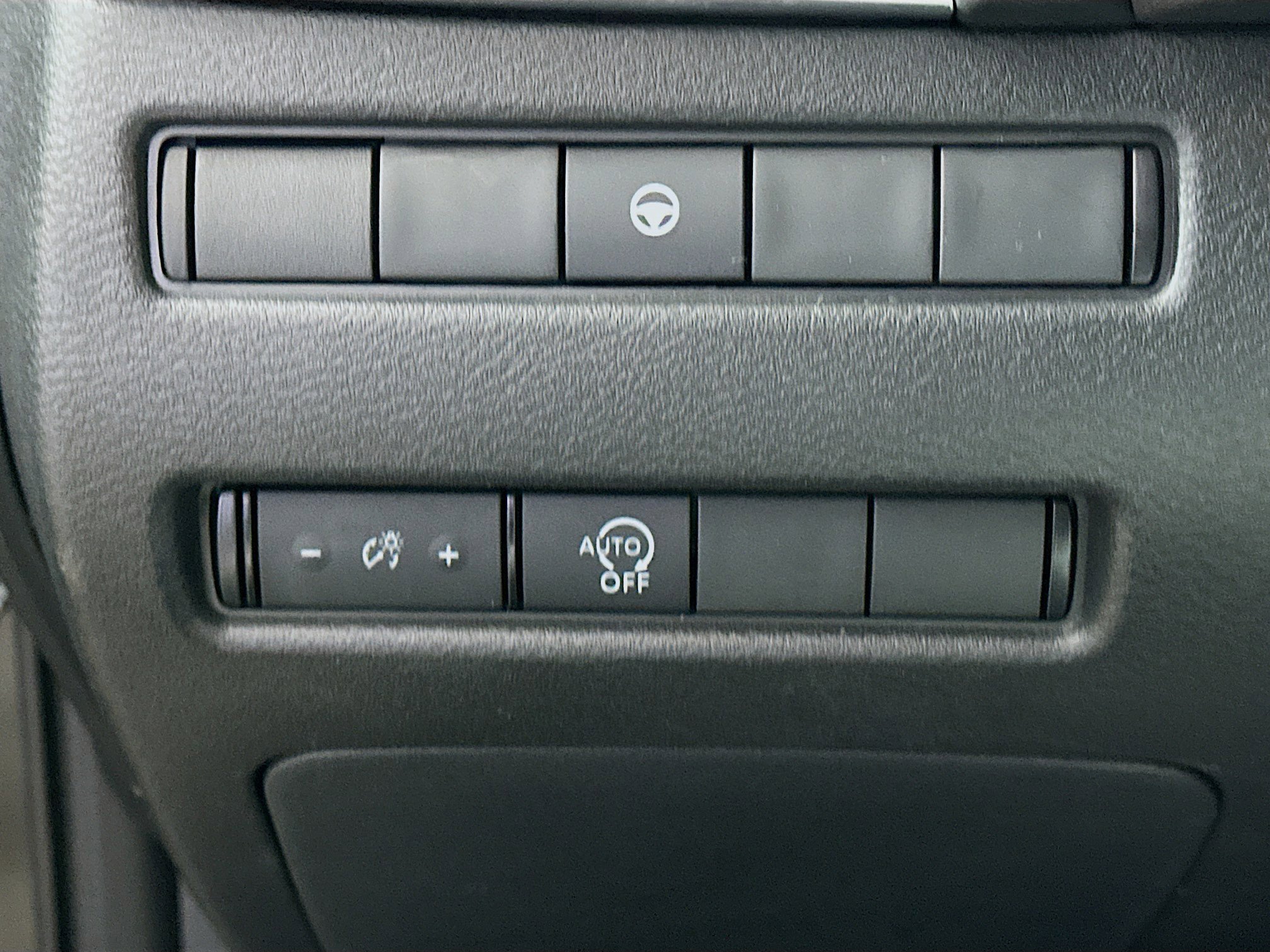 Used 2023 Nissan Rogue SV image 17