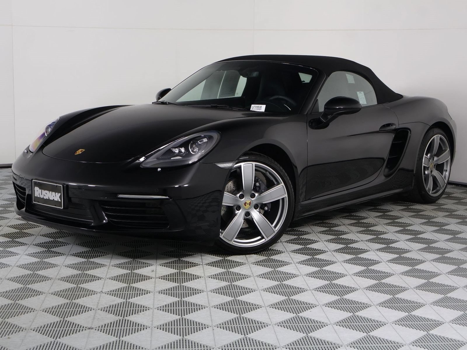 Certified 2023 Porsche 718 Boxster RWD image 28
