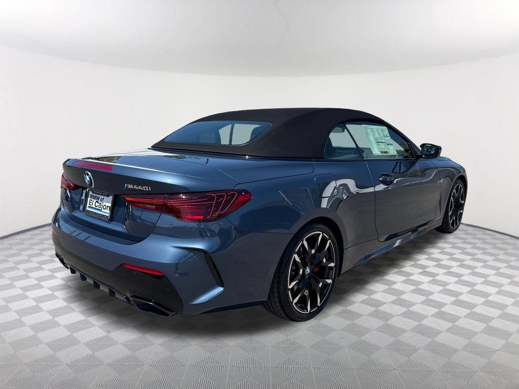 Used 2026 BMW M440i Convertible w/ Premium Package RWD image 5