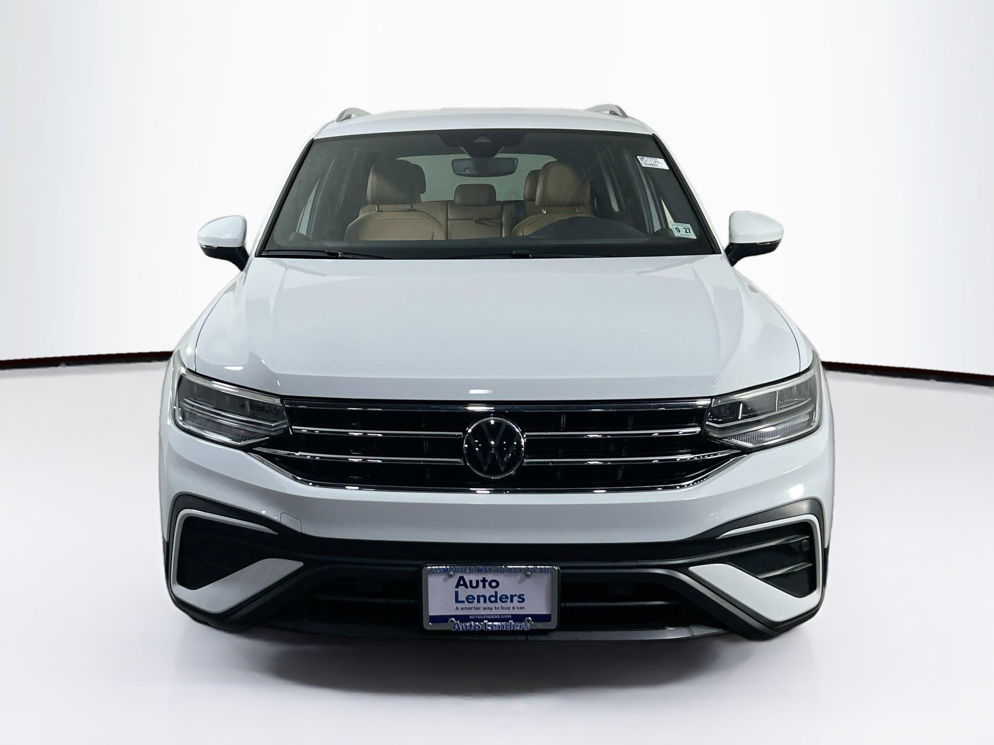 Used 2022 Volkswagen Tiguan SE AWD/4WD image 2
