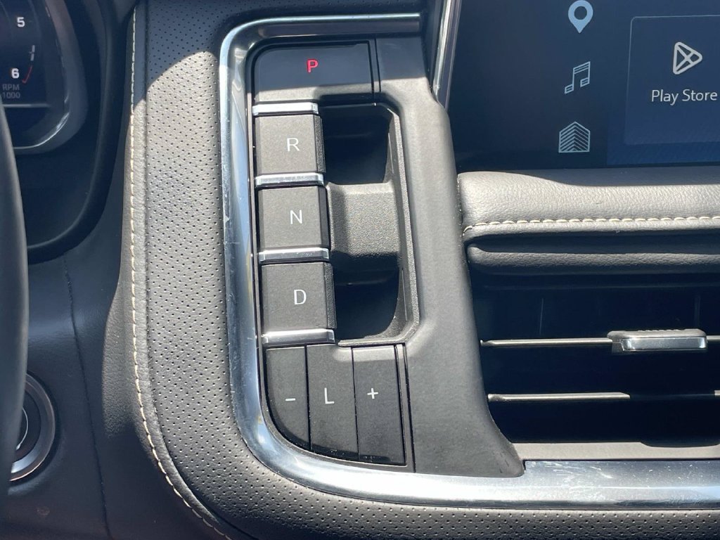Used 2023 Chevrolet Suburban Premier AWD/4WD image 28