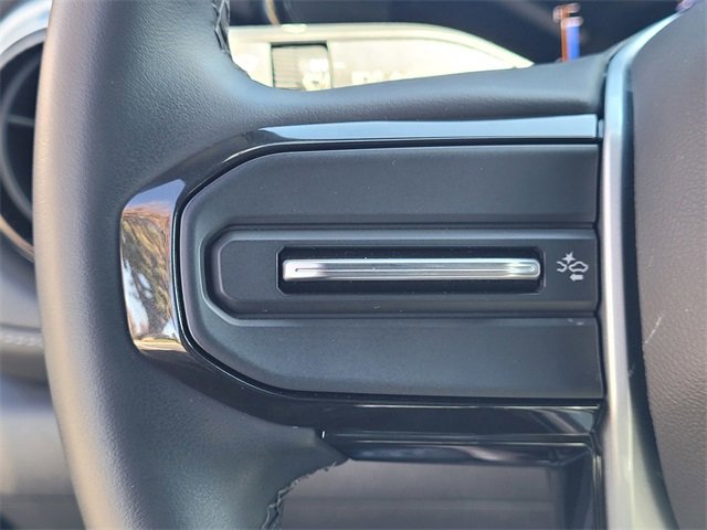 Used 2023 Chevrolet Colorado LT image 14