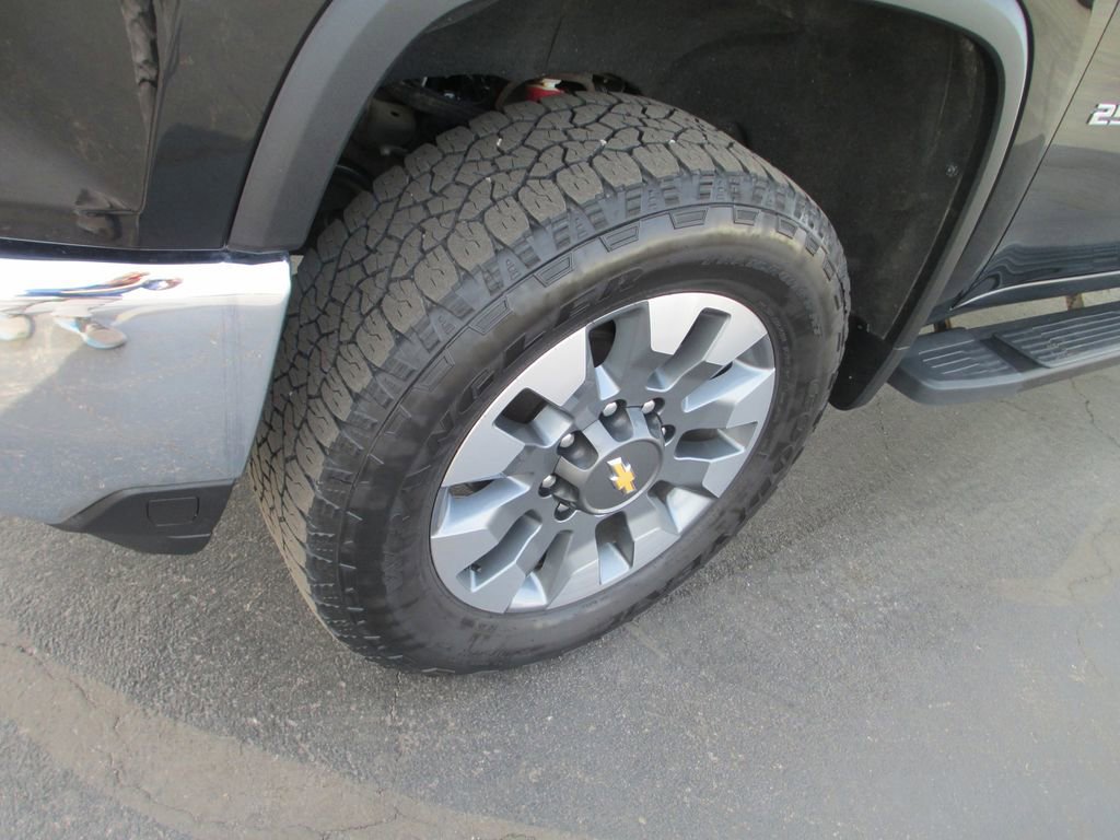 Used 2024 Chevrolet Silverado 2500 LT image 14