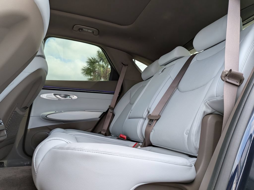 New 2026 Genesis GV70 2.5T Advanced AWD/4WD image 27
