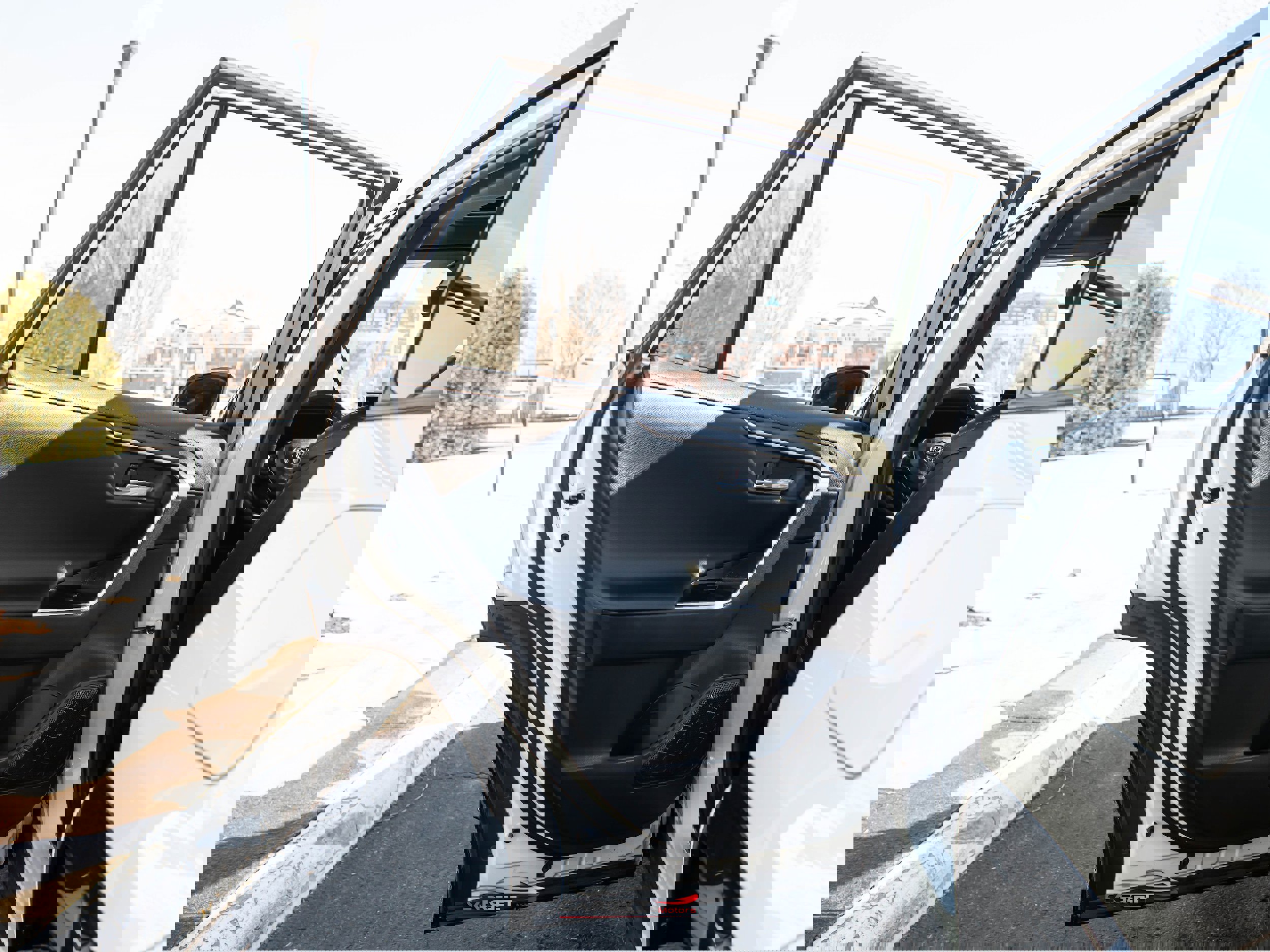 Used 2021 Toyota RAV4 XSE image 41