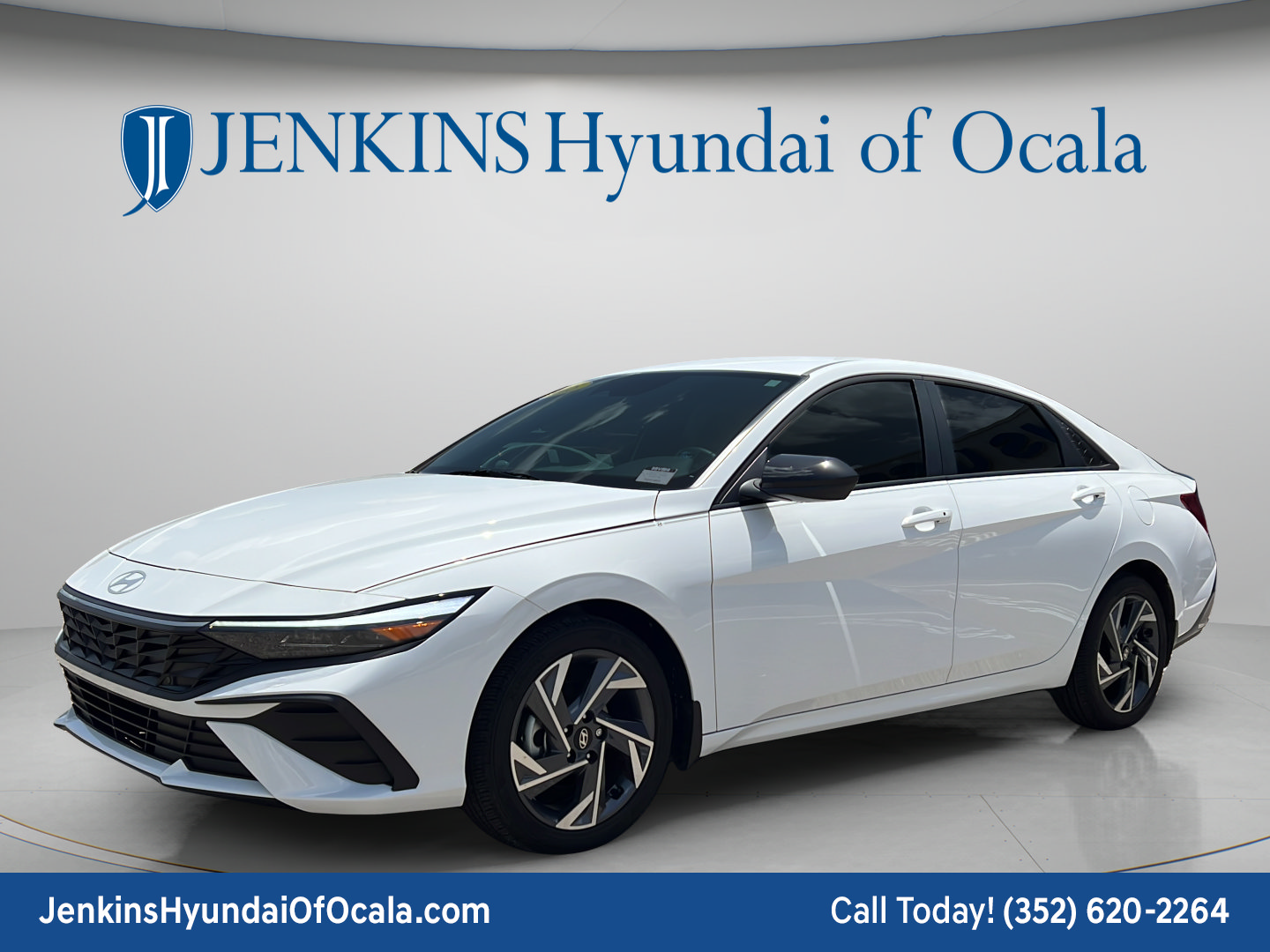 Certified 2025 Hyundai Elantra Sport w/ Cargo Package FWD image 7