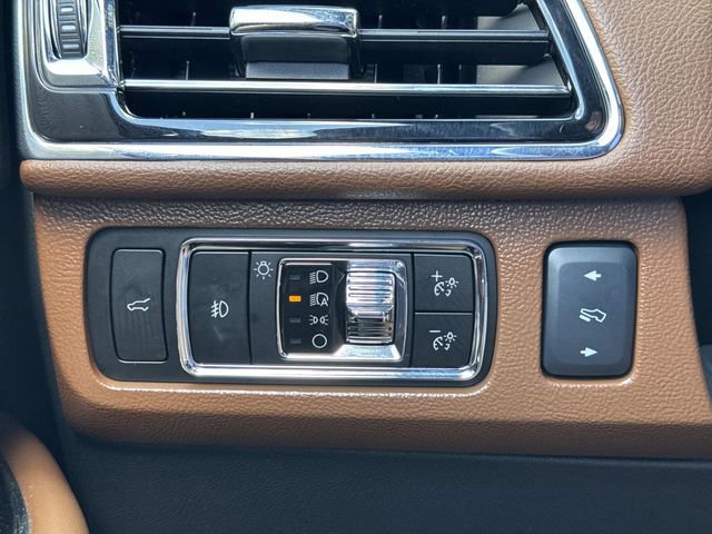 Used 2024 Lincoln Navigator L Reserve image 24
