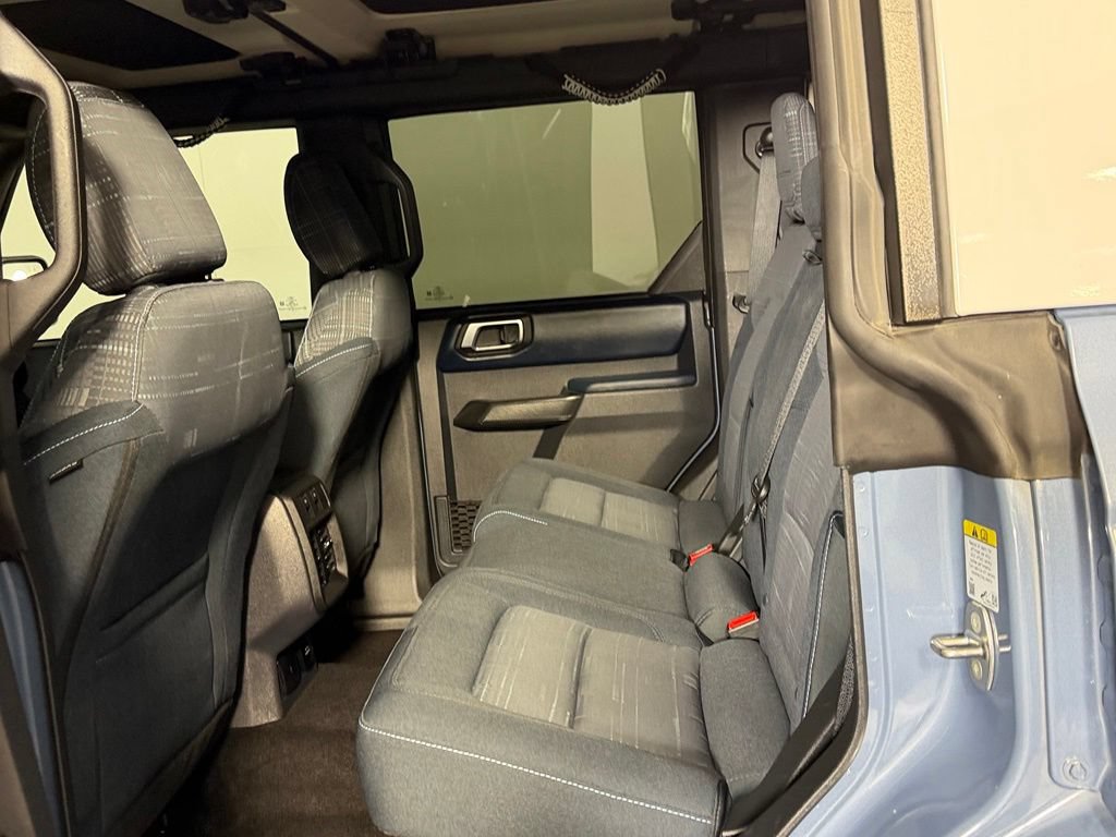 Used 2025 Ford Bronco Heritage Edition AWD/4WD image 18