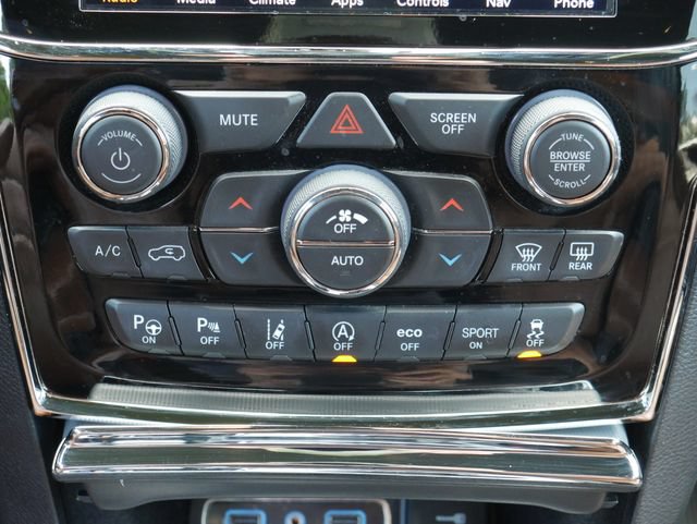 Used 2019 Jeep Grand Cherokee Summit AWD/4WD image 18