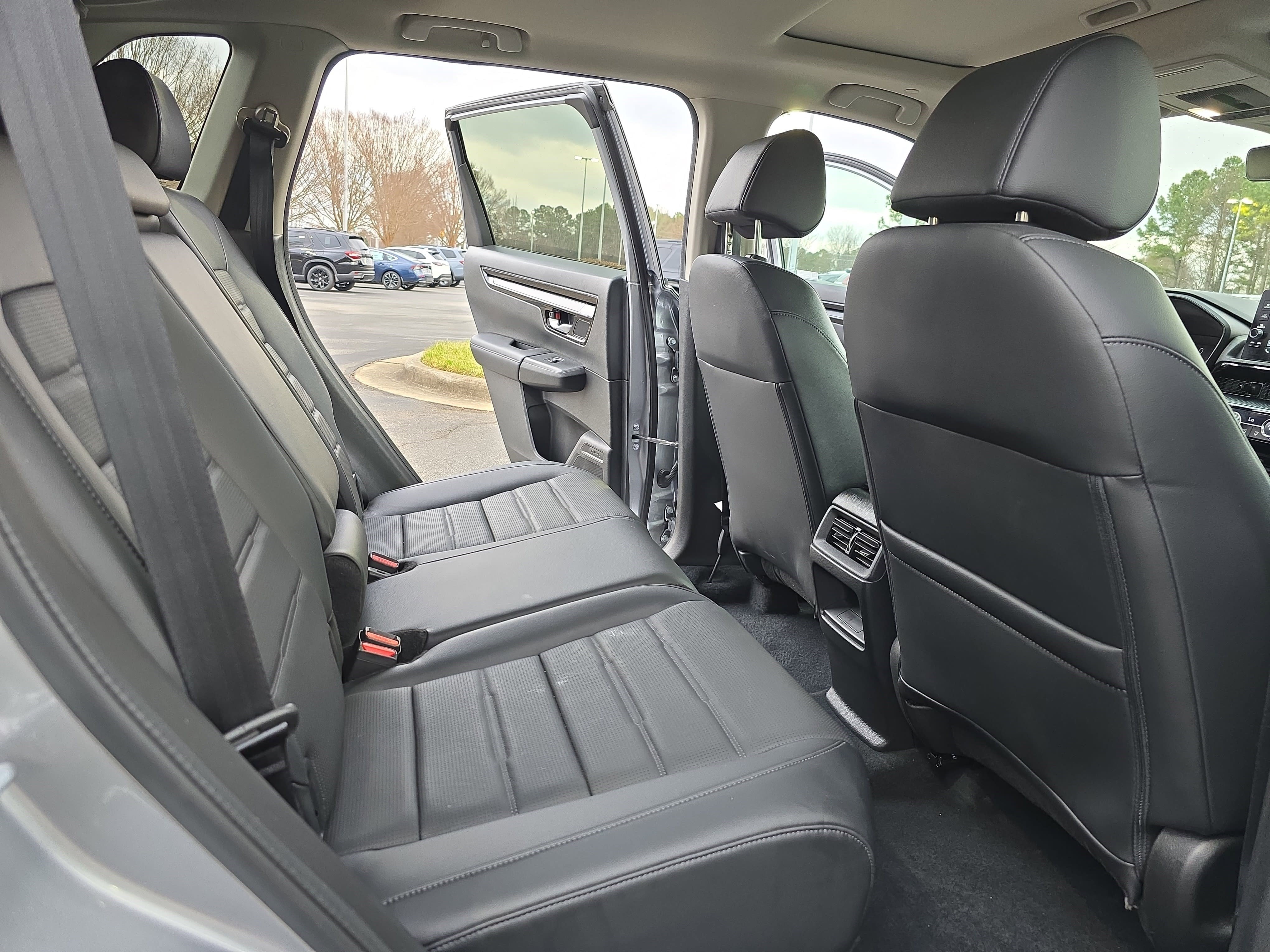 Used 2023 Honda CR-V EX-L image 11