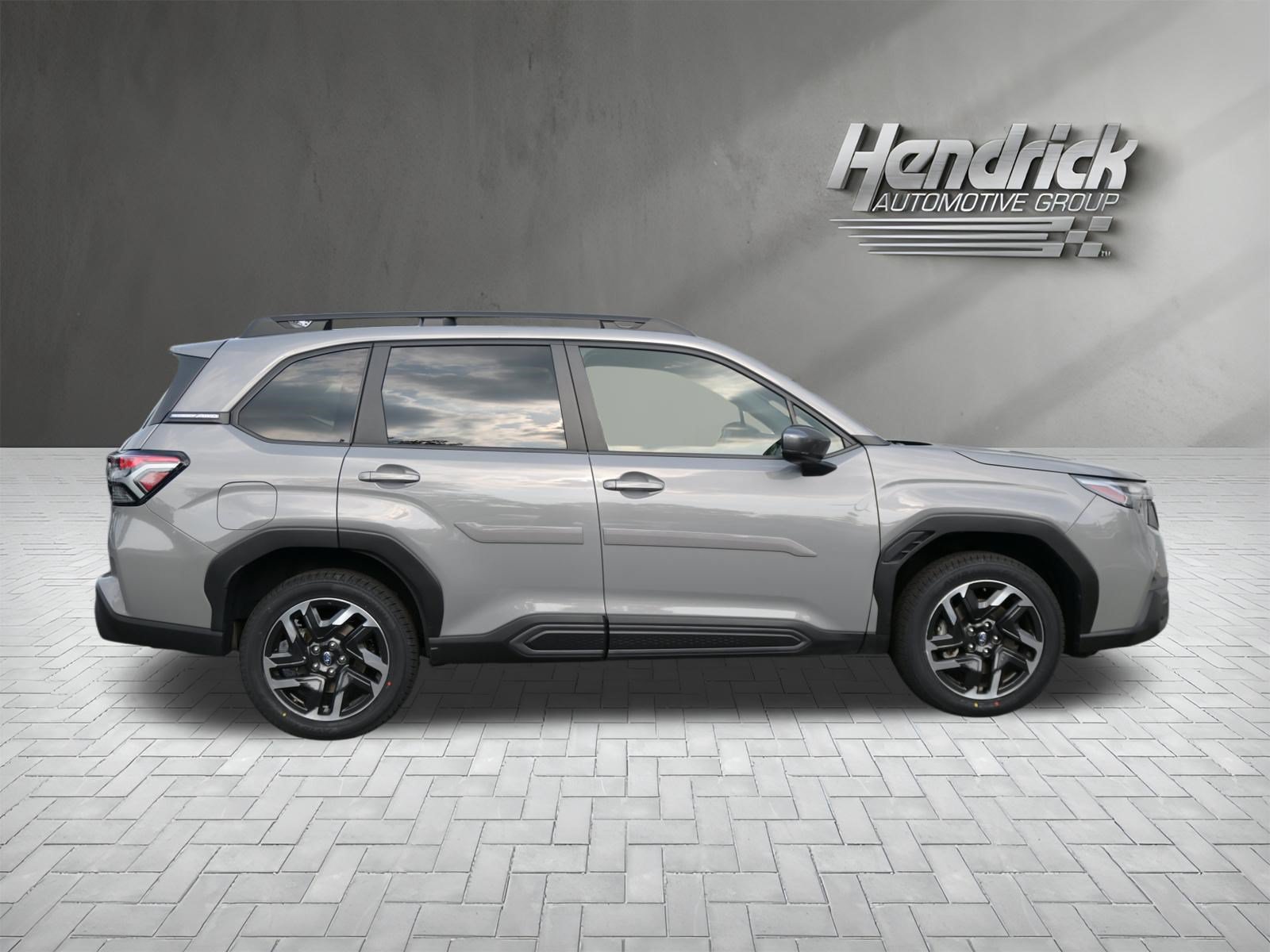 Used 2025 Subaru Forester Limited AWD/4WD image 10