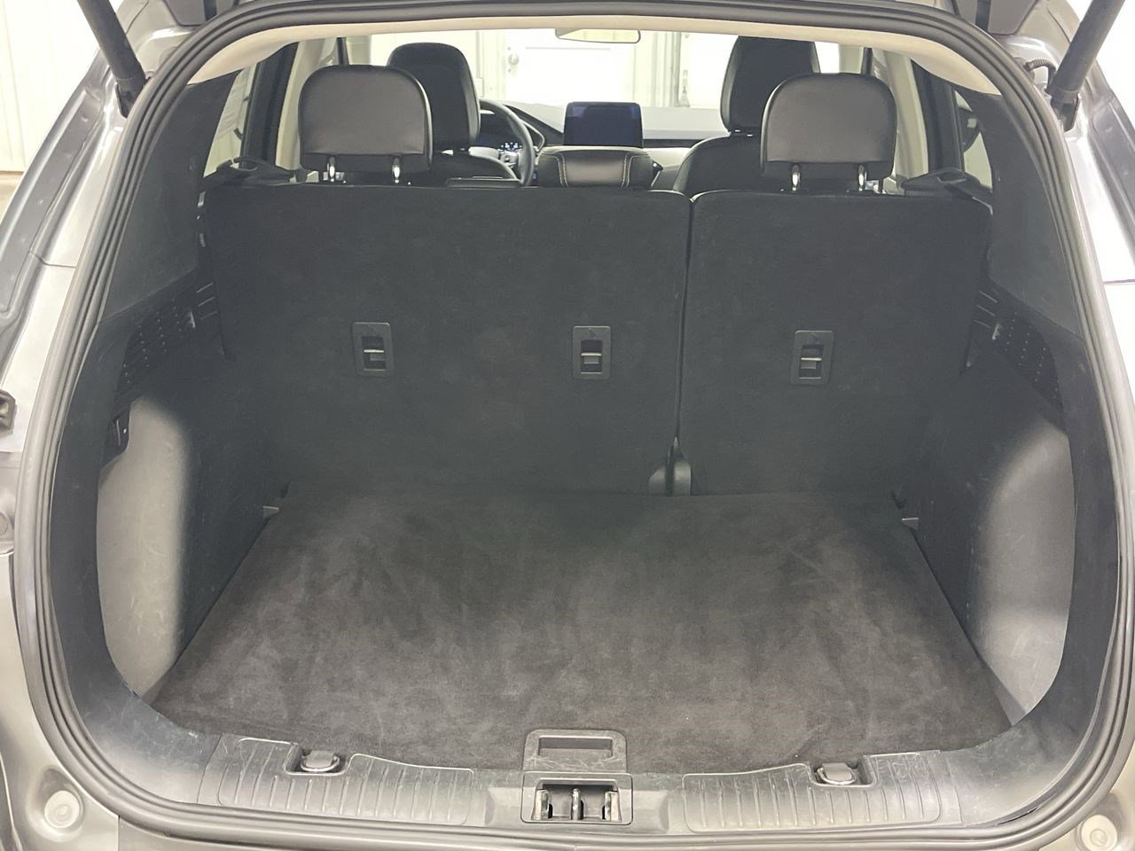 Used 2022 Ford Escape SEL image 15