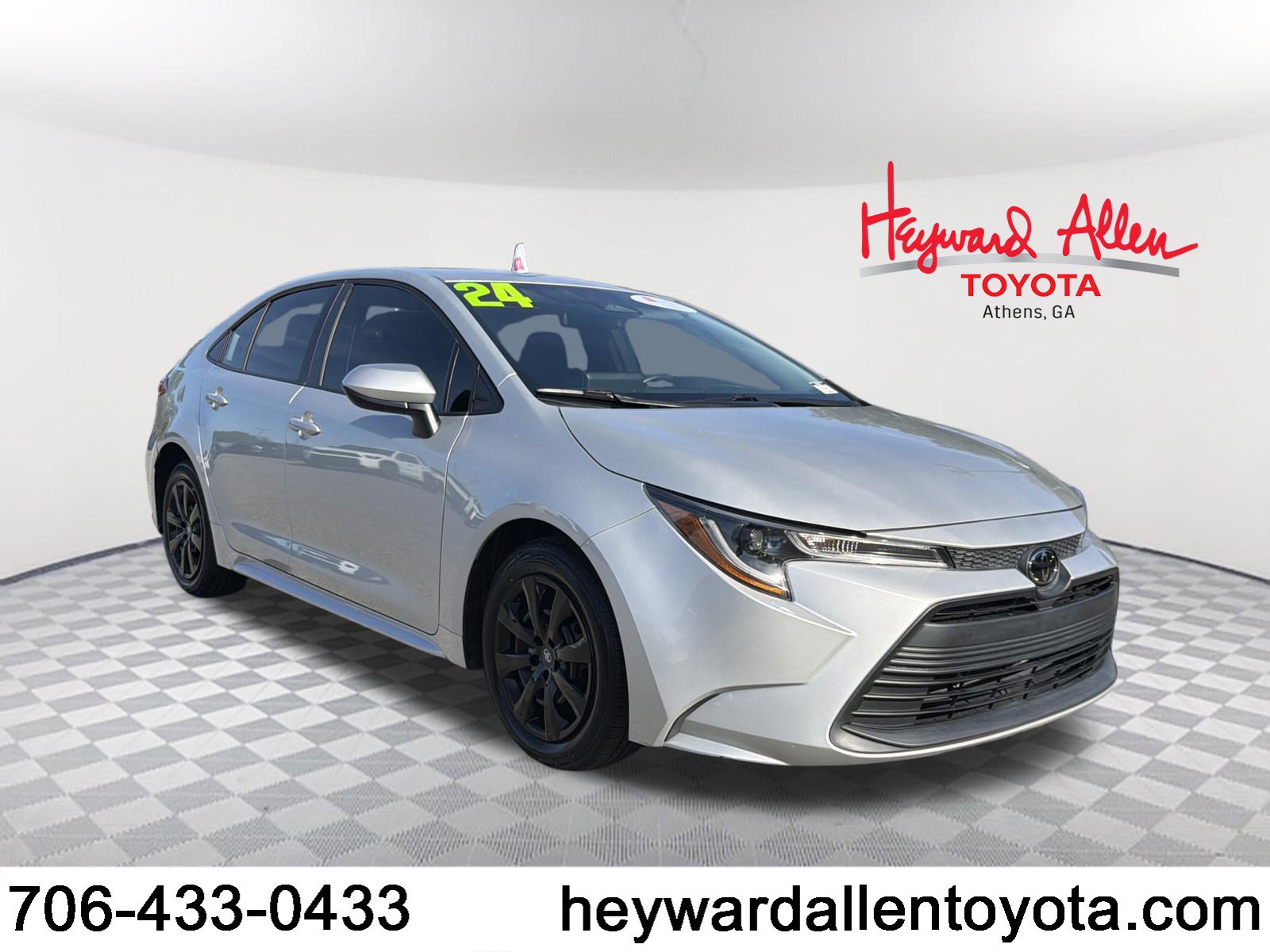 Certified 2024 Toyota Corolla LE FWD image 1