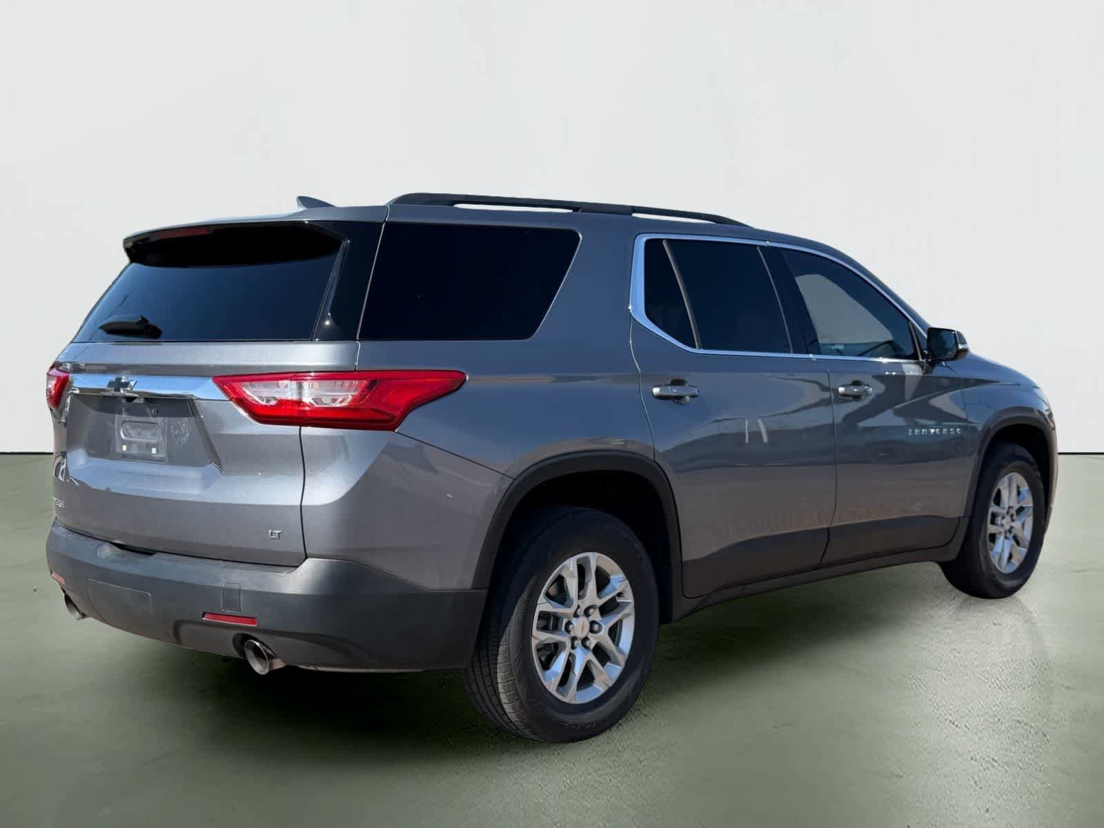 Used 2020 Chevrolet Traverse LT FWD image 4