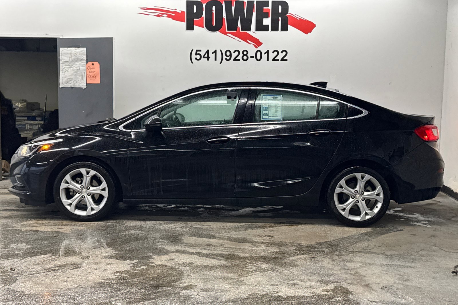 Used 2017 Chevrolet Cruze Premier image 6