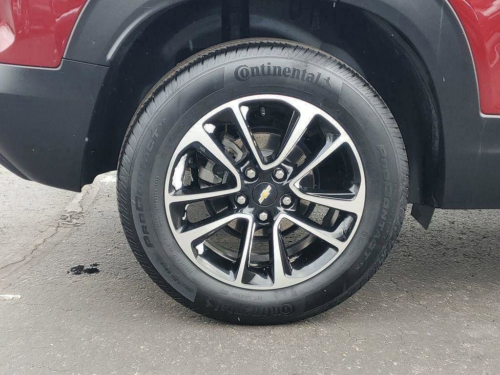 Certified 2024 Chevrolet TrailBlazer LT w/ Driver Confidence Package image 29