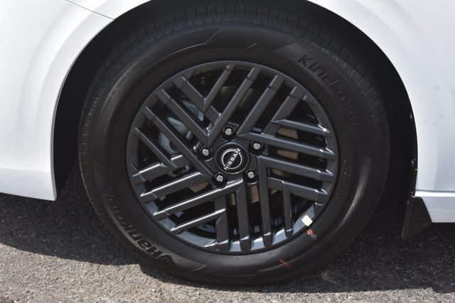 New 2026 Nissan Sentra SV w/ SV Convenience Package FWD image 10