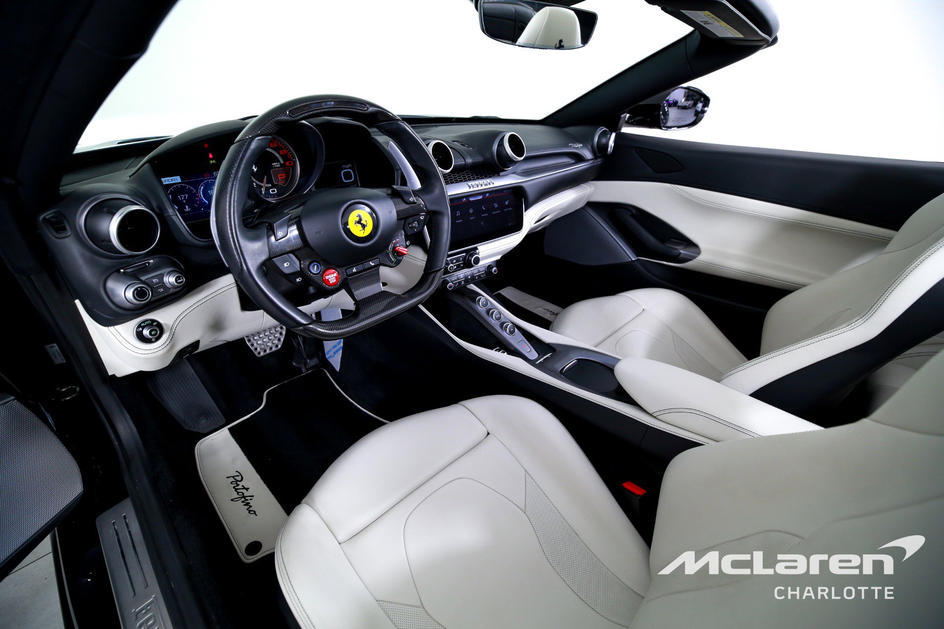 Used 2020 Ferrari Portofino image 13