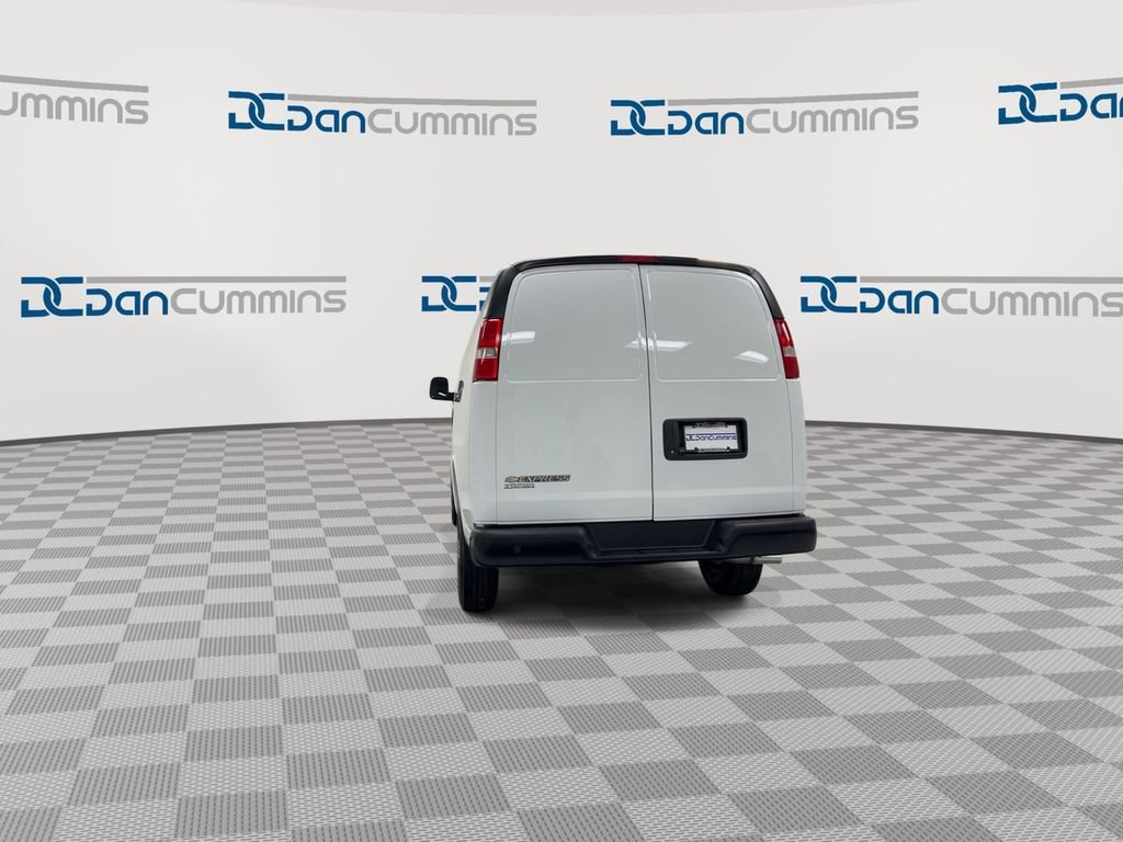New 2026 Chevrolet Express 2500 w/ Driver Convenience Package image 7