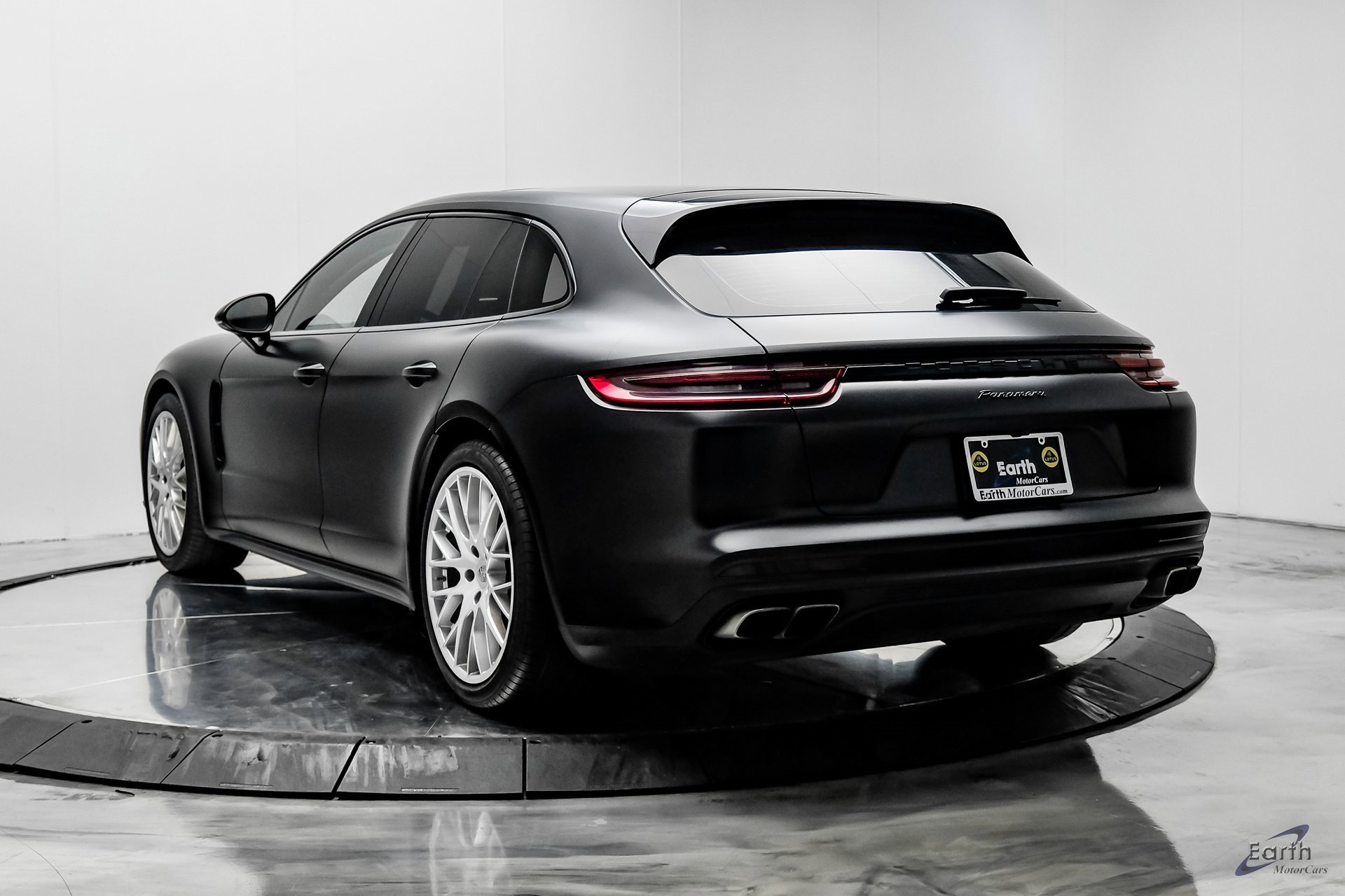 Used 2018 Porsche Panamera Turbo Sport Turismo image 9