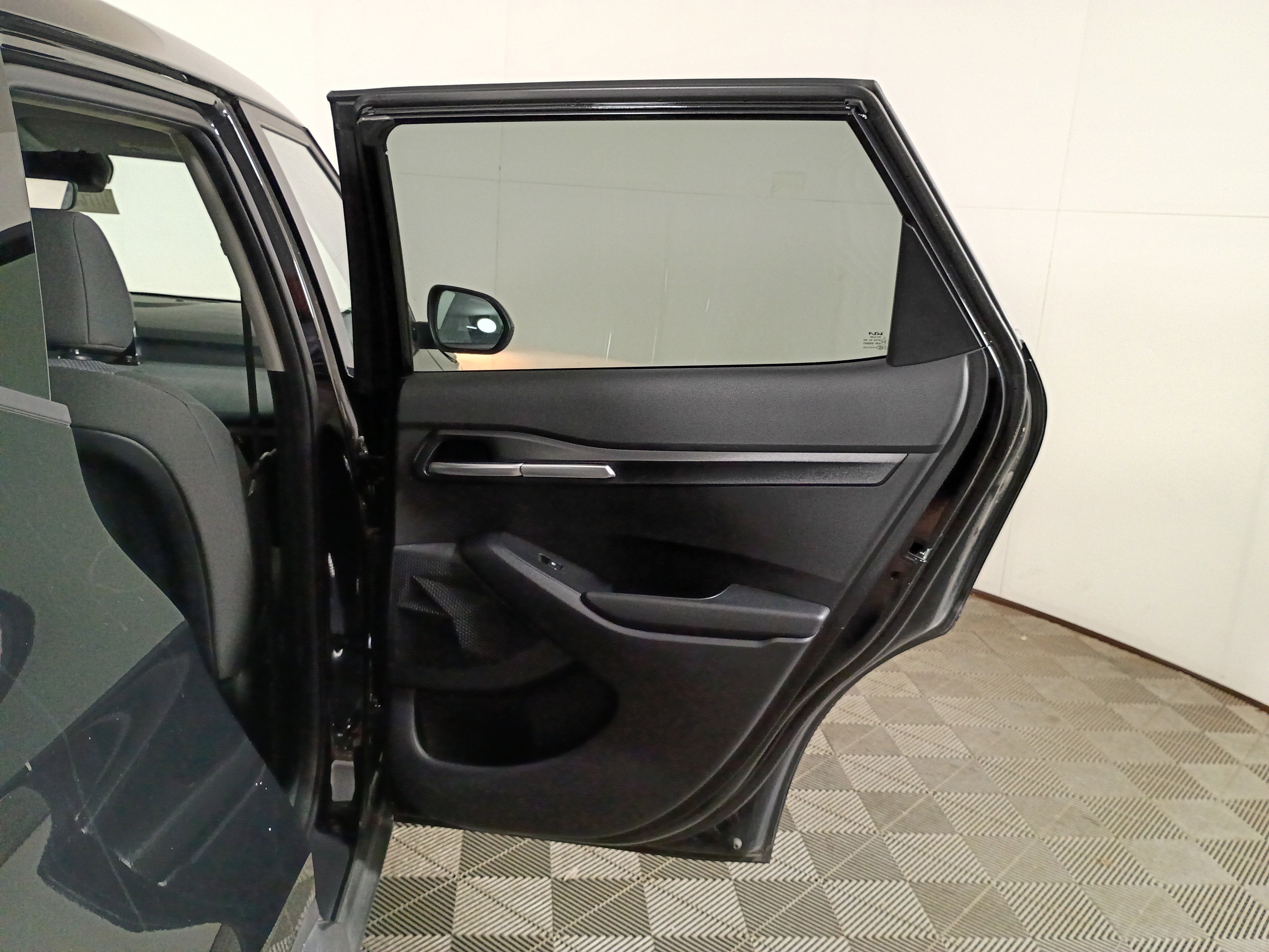 Certified 2023 Kia Seltos LX image 35
