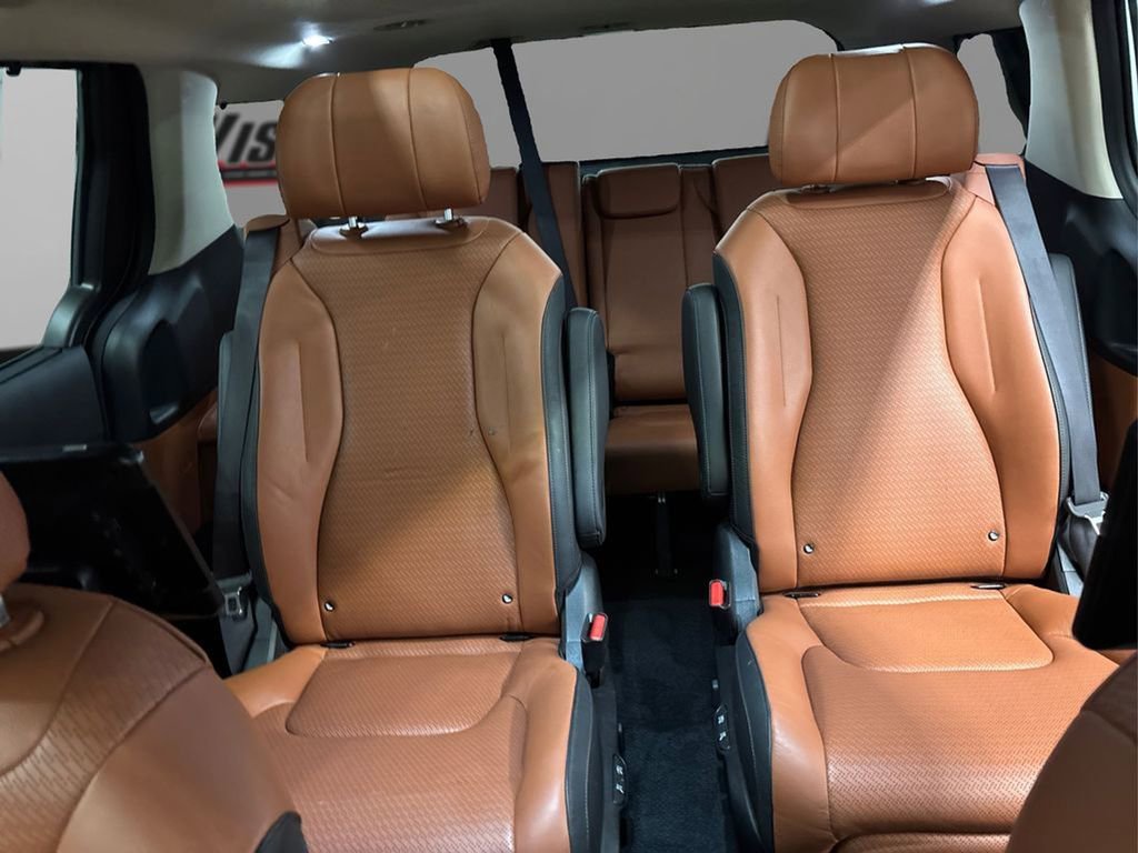 Used 2024 Kia Carnival SX Prestige image 21