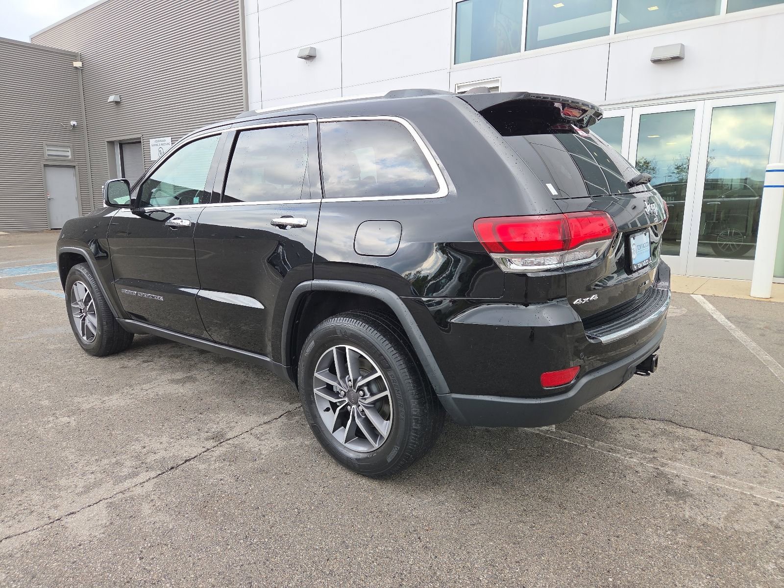 Used 2021 Jeep Grand Cherokee Limited w/ Trailer Tow Group IV AWD/4WD image 12