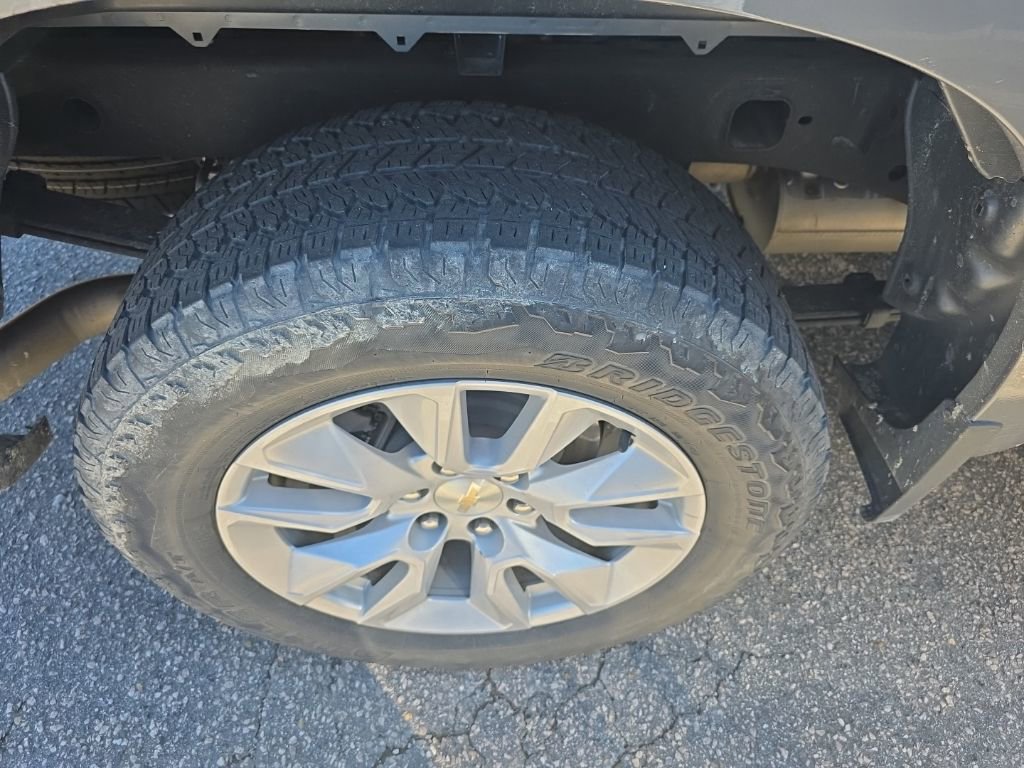 Used 2021 Chevrolet Silverado 1500 Custom w/ LPO, Dark Essentials Package image 10