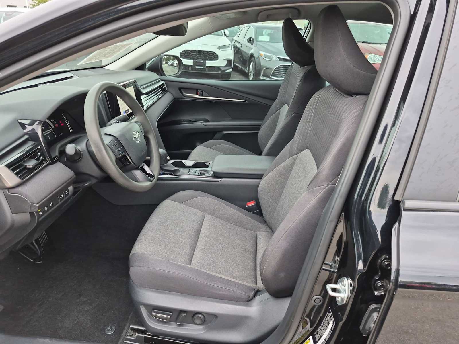 Used 2025 Toyota Camry LE w/ Convenience Package FWD image 15