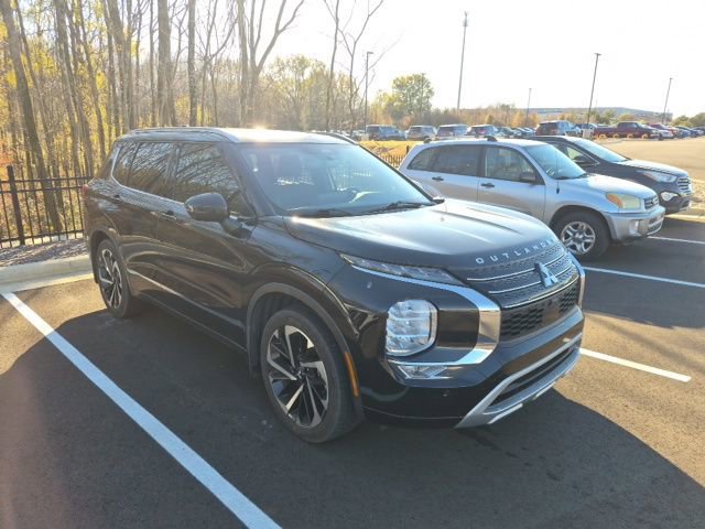 Used 2022 Mitsubishi Outlander SEL image 15