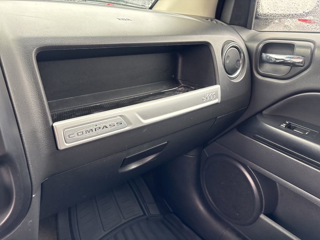 Used 2016 Jeep Compass Sport w/ Power Value Group image 41