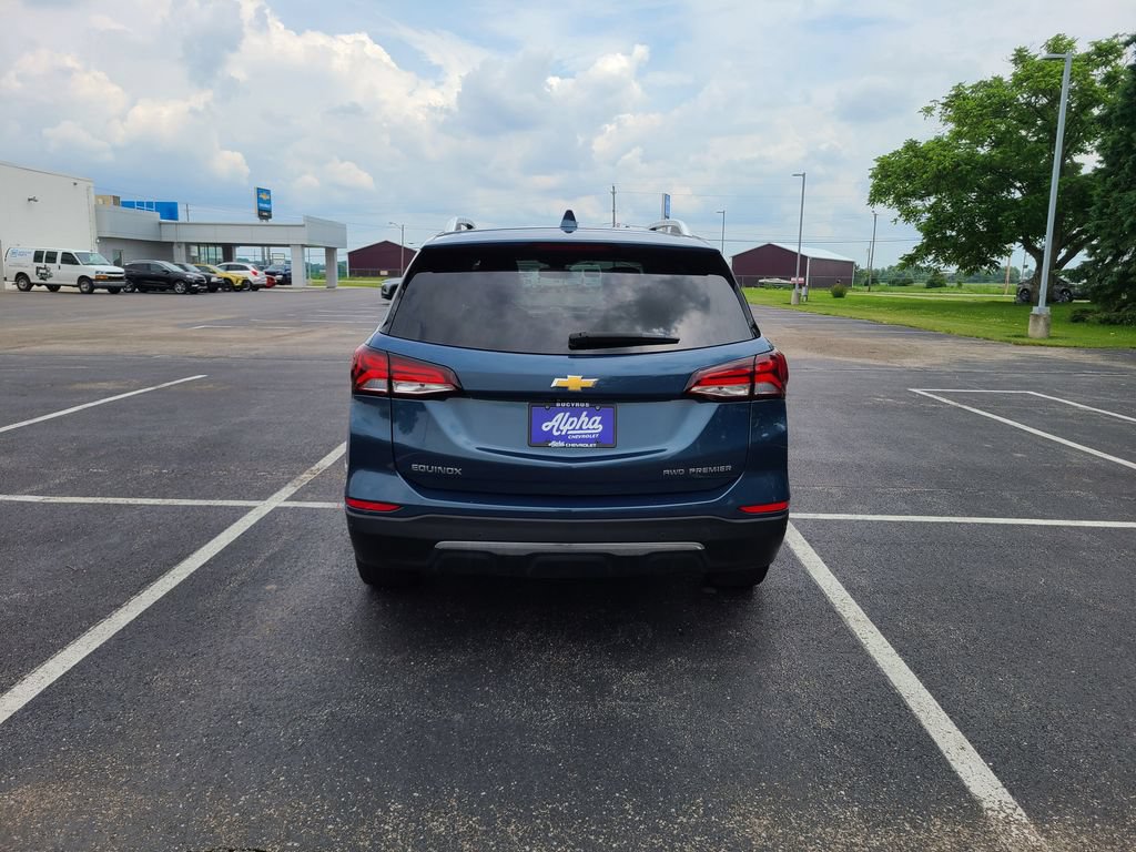 Used 2024 Chevrolet Equinox Premier AWD/4WD image 6