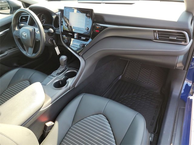 Used 2024 Toyota Camry SE image 20