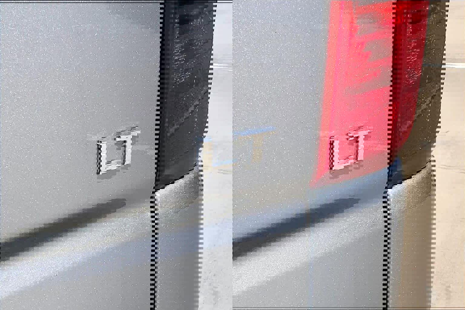 Used 2025 Chevrolet Silverado 1500 LT image 10