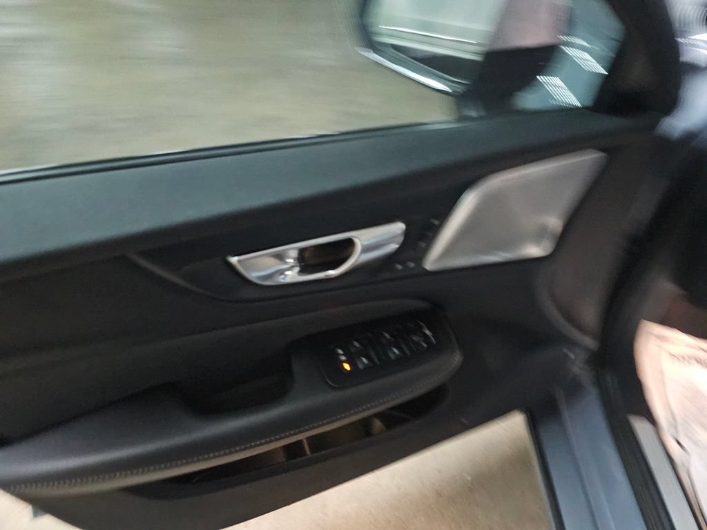 Certified 2023 Volvo V60 T8 Polestar AWD/4WD image 16