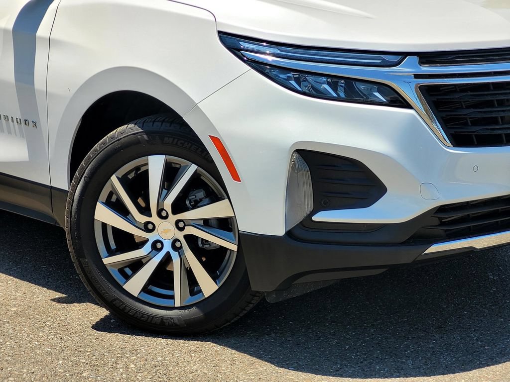 Used 2022 Chevrolet Equinox LT AWD/4WD image 3