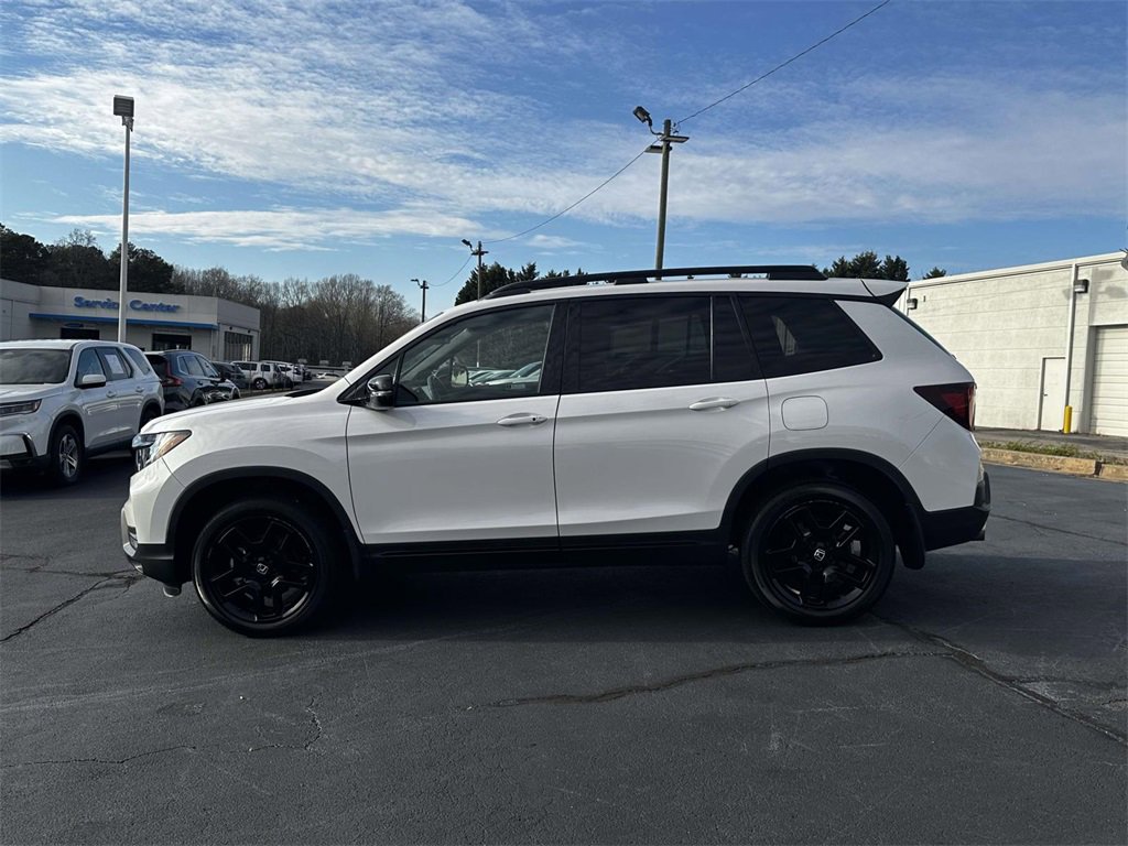Certified 2024 Honda Passport Black Edition image 24