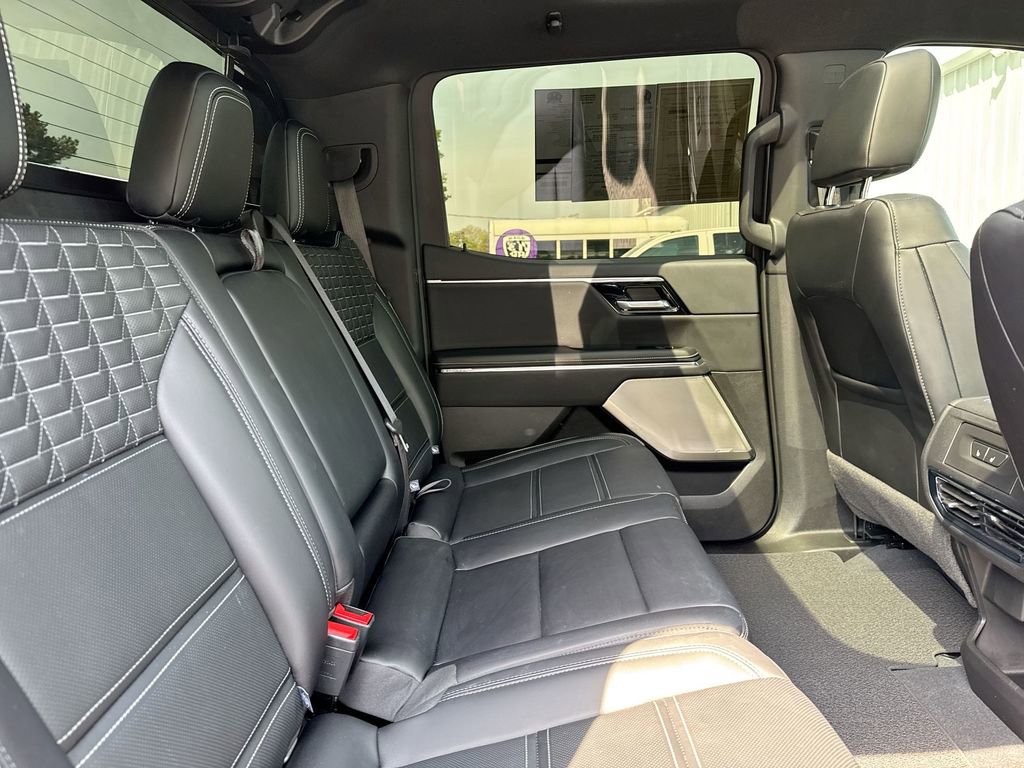 Used 2024 GMC Sierra EV Denali image 28