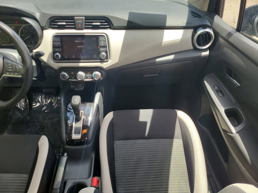 Certified 2022 Nissan Versa SV w/ Trunk Package FWD image 17
