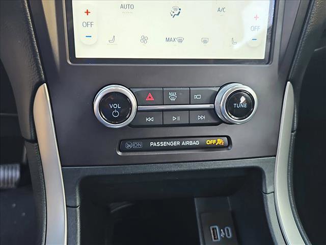 Used 2021 Ford Edge SEL w/ Convenience Package image 21