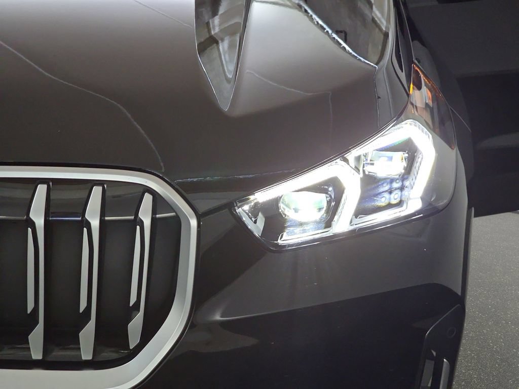 Used 2026 BMW X1 xDrive28i AWD/4WD image 33