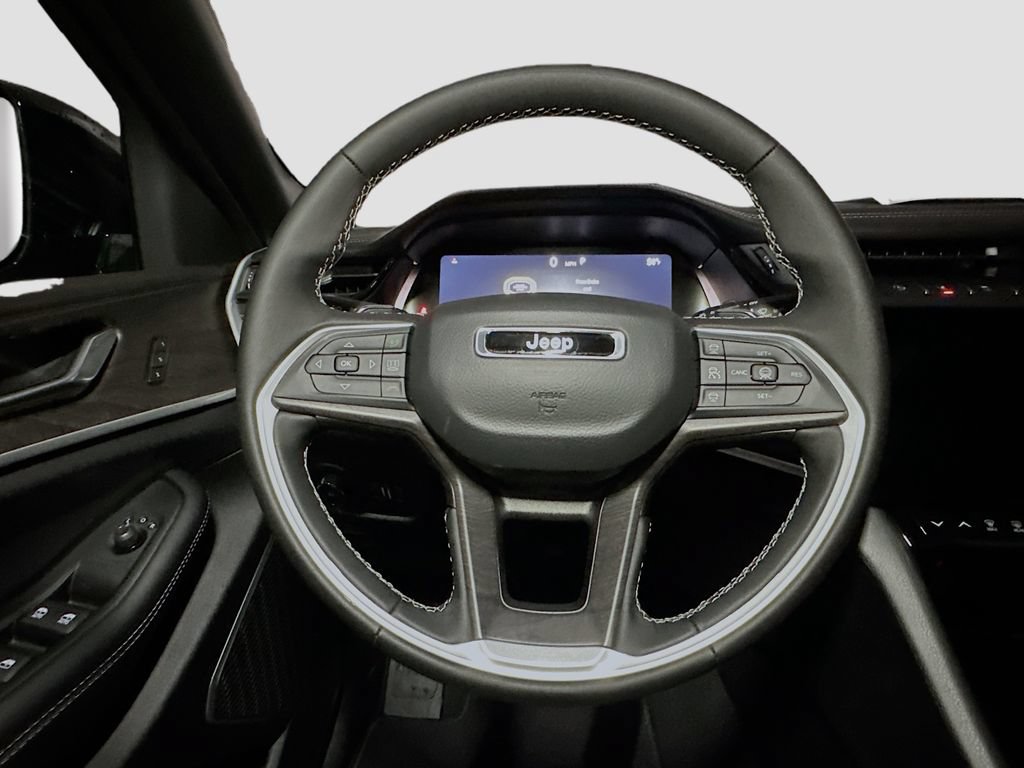 New 2026 Jeep Grand Cherokee Limited AWD/4WD image 7